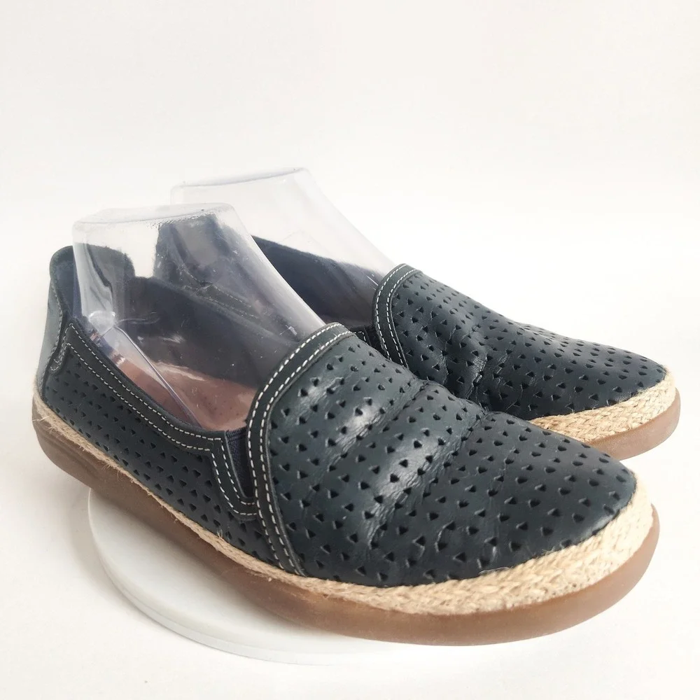 Clarks Comfort Flats Size 8 M Navy Perforated Leather Espadrille Slip On Comfort
